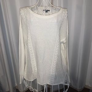 AMERICAN EAGLE WOMENS PULLOVER SWEATER. Small.Cream